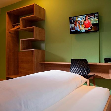 Weisses Kreuz Hotel Lyss Kültér fotó