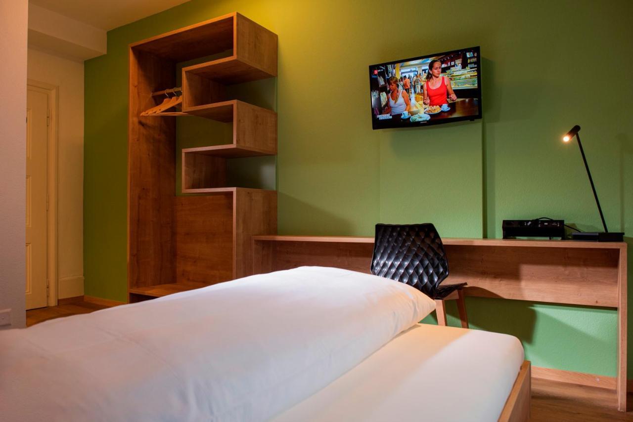 Weisses Kreuz Hotel Lyss Kültér fotó
