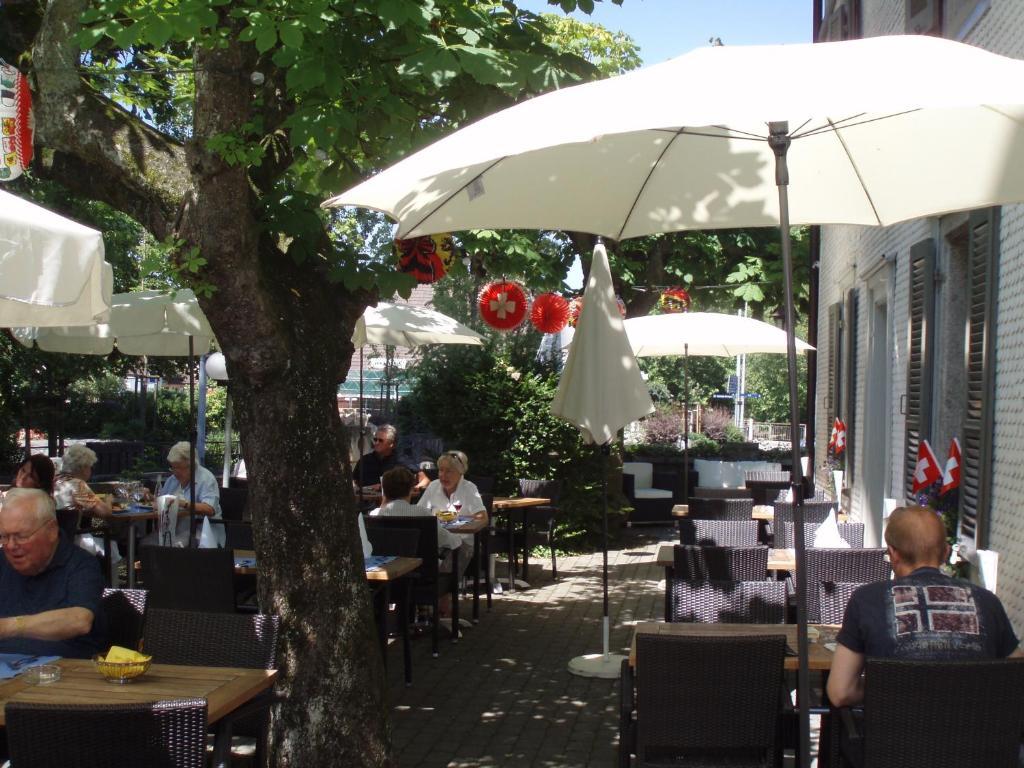 Weisses Kreuz Hotel Lyss Kültér fotó