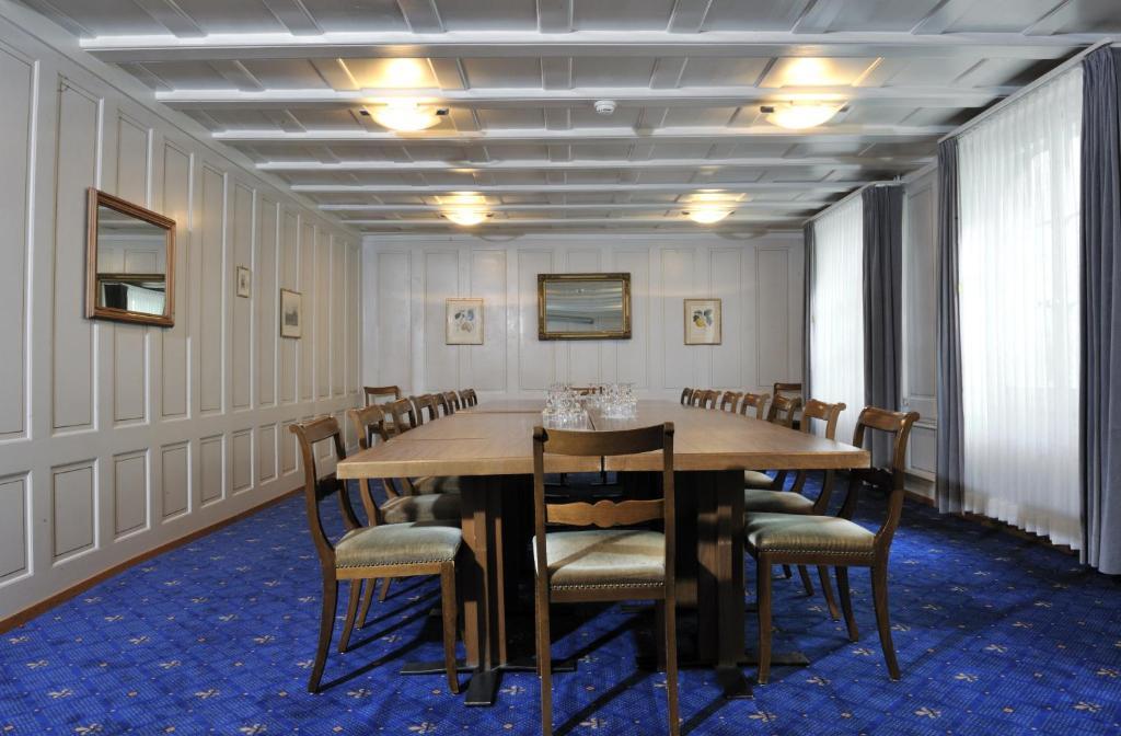 Weisses Kreuz Hotel Lyss Kültér fotó