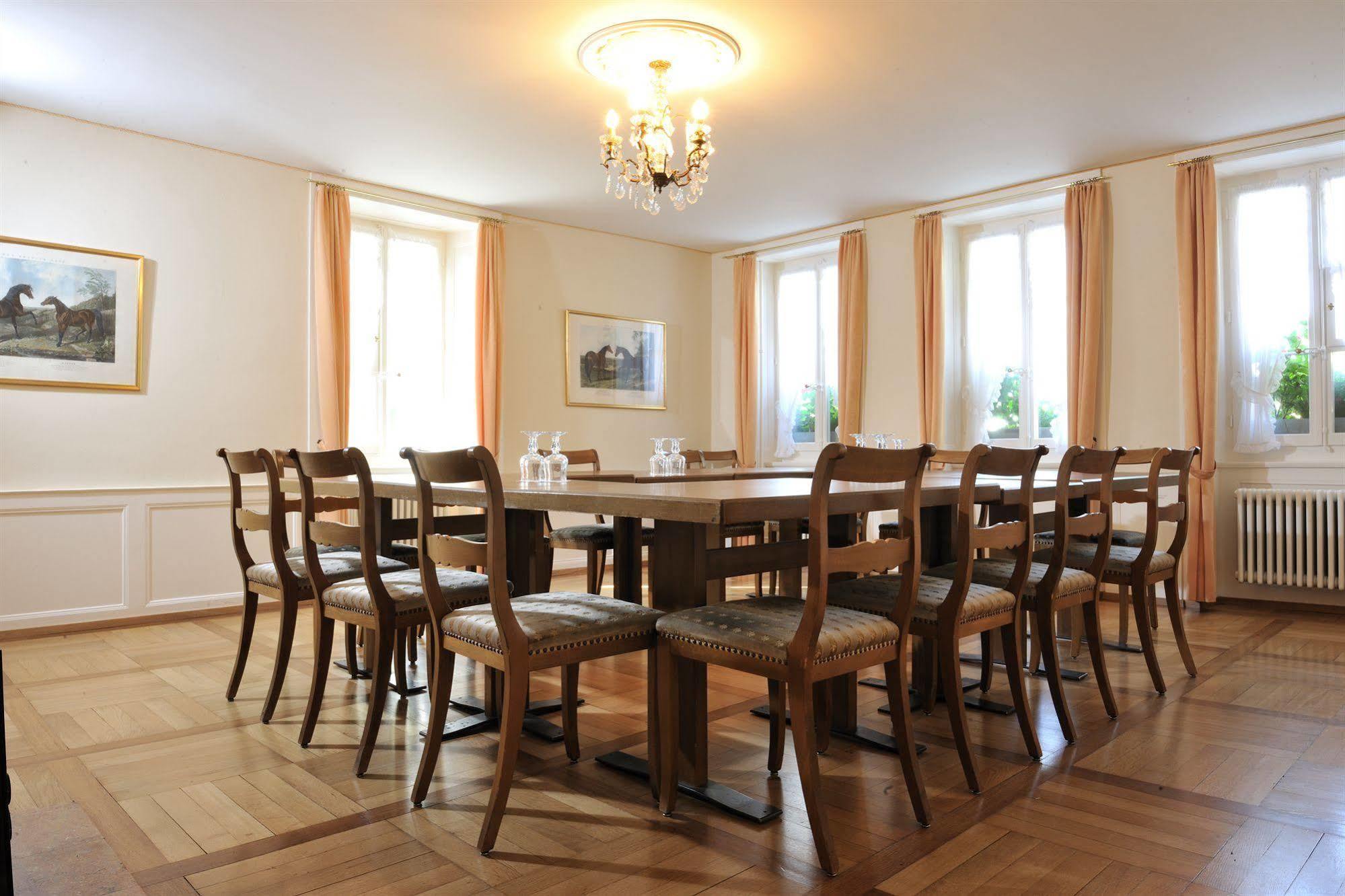 Weisses Kreuz Hotel Lyss Kültér fotó